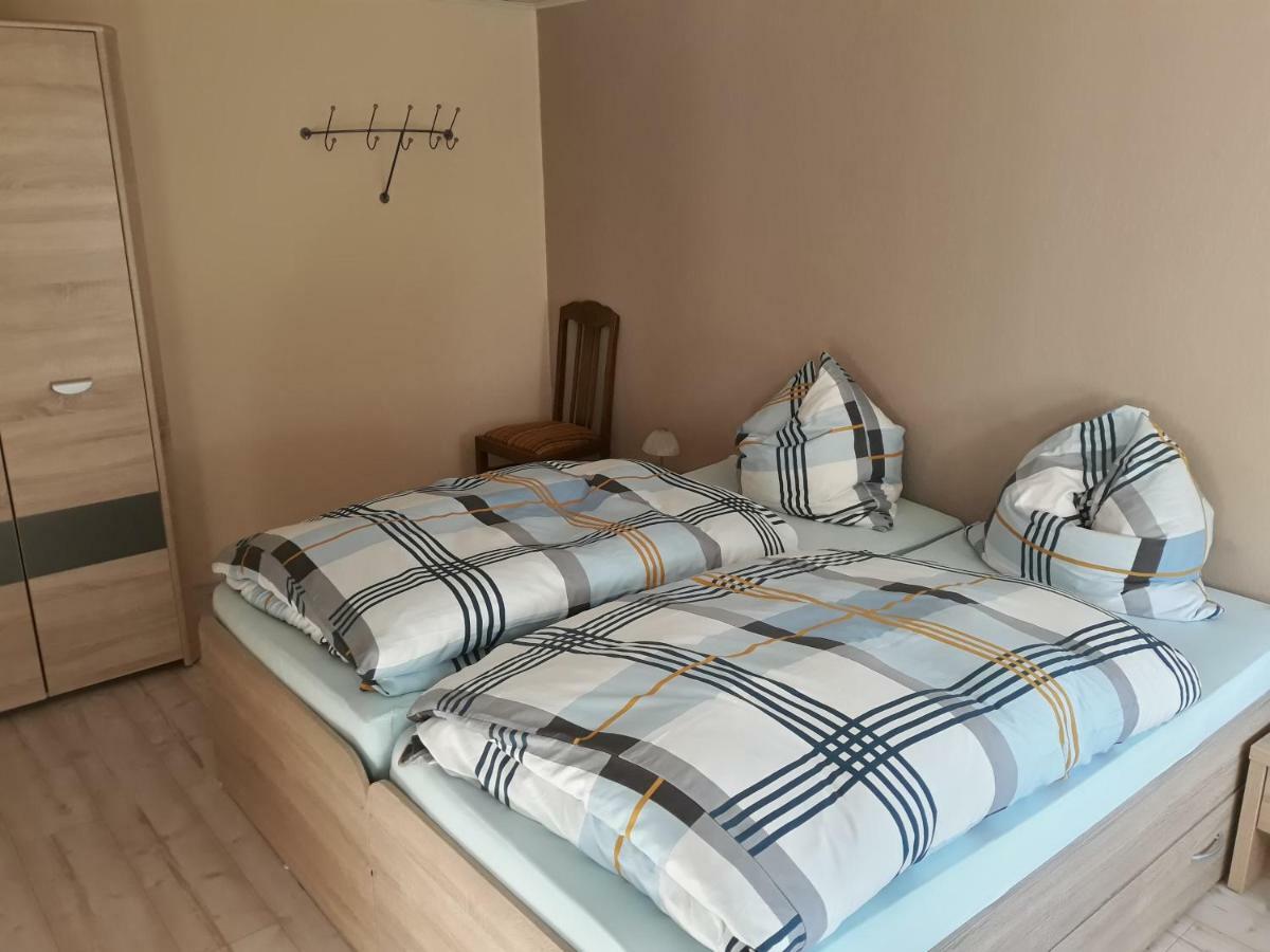 Ferienwohnung "Am Weinberg" Бад-Шмидеберг Экстерьер фото