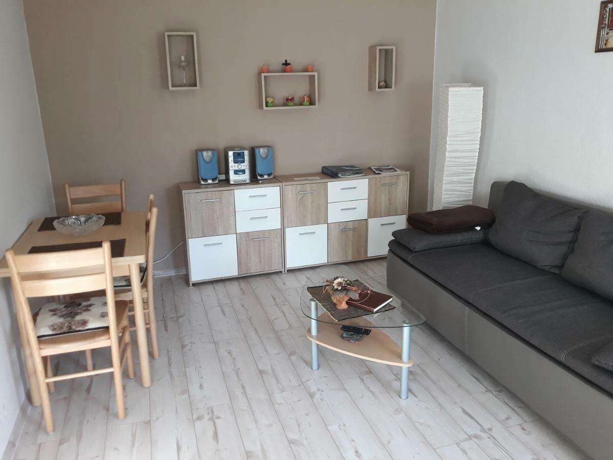 Ferienwohnung "Am Weinberg" Бад-Шмидеберг Экстерьер фото